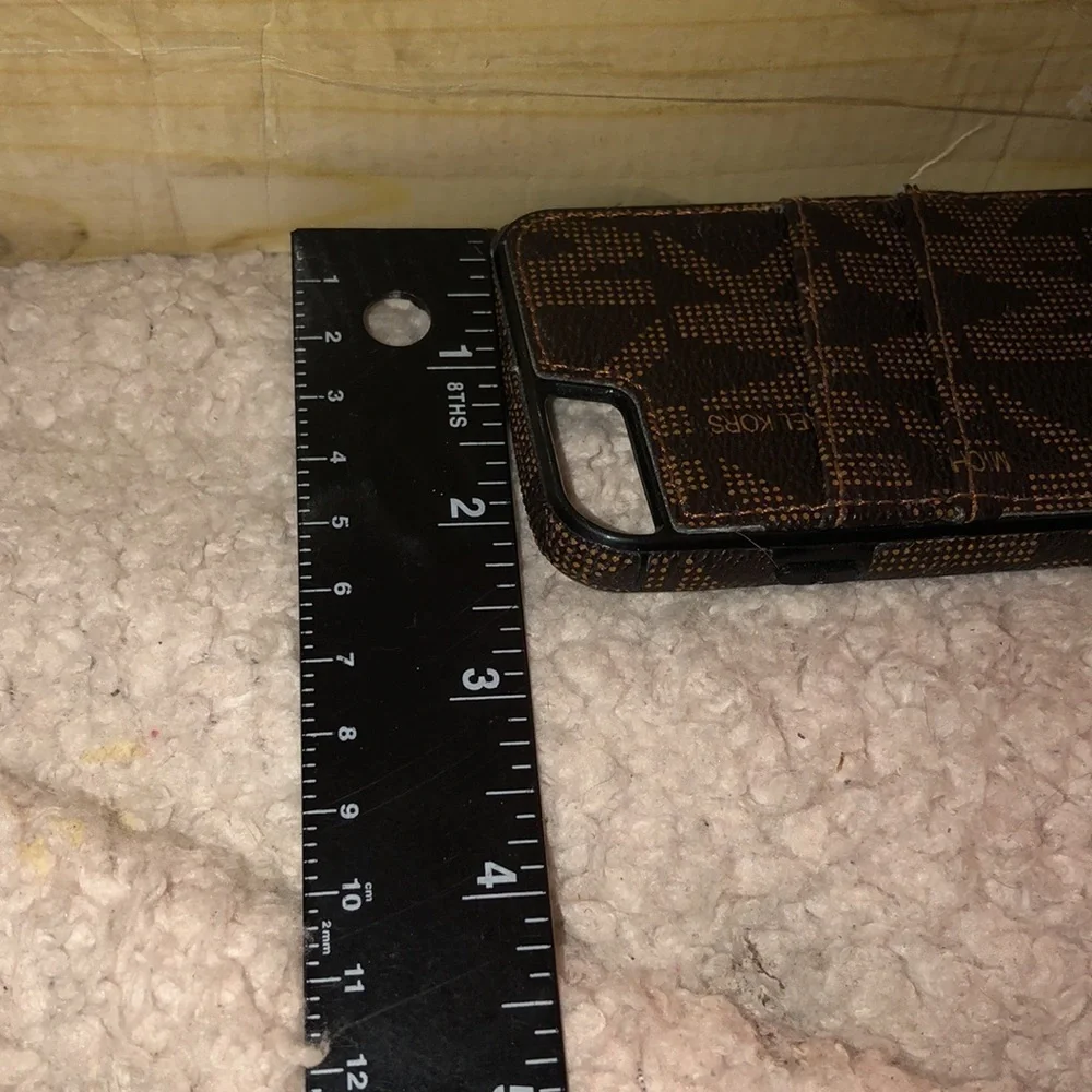 Micheal Kors brown authentic monogram IPHONE case IPhone 7 Will fit 6,6S